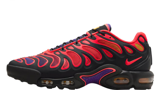 Nike Air Max Plus Drift red